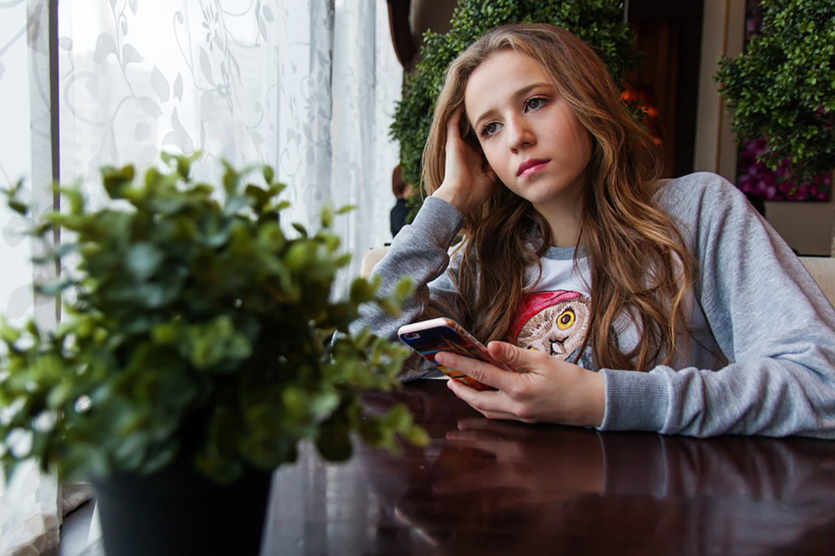 Menores, ¿cómo deben evitar los contactos peligrosos en redes sociales? Menores, ¿cómo deben evitar los contactos peligrosos en redes sociales?