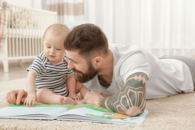 Quan podem començar a llegir llibres al nostre nadó?