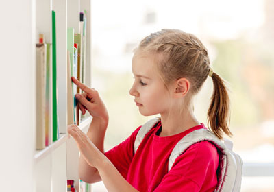 ¿Cómo escoger libros infantiles para la biblioteca escolar?