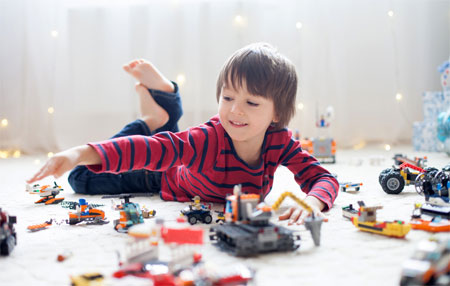 Beneficis de jugar amb LEGO® per a nenes i nens