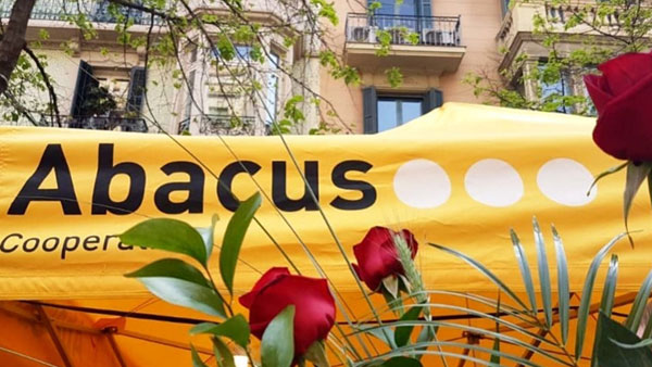 Abacus celebra el regreso de Sant Jordi con 51 paradas en la calle en toda Catalunya